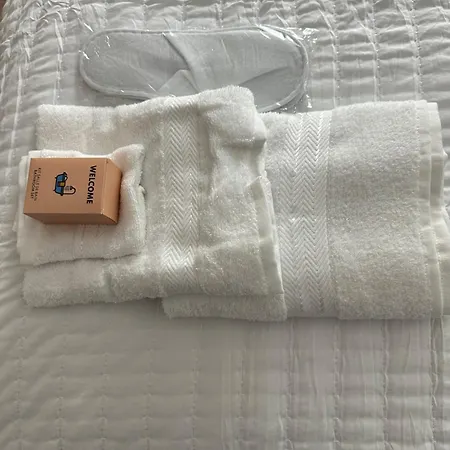 Maisons A Dix Minutes Des Plages Saint-Lyphard