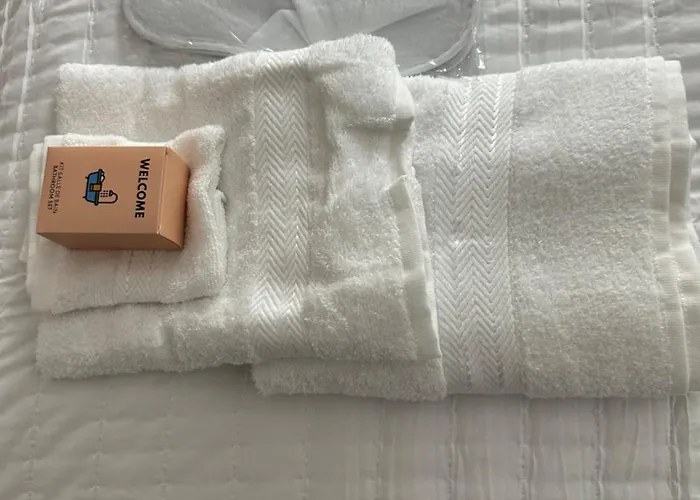 Maisons à Dix Minutes Des Plages Saint-Lyphard